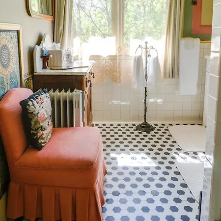 The Jabberwock Bed & Breakfast Bed & Breakfast Monterey Room photo