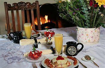 The Jabberwock Bed & Breakfast Bed & Breakfast